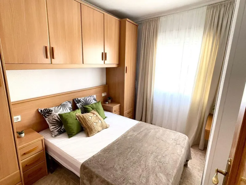 Apartamento exclusivo de dos habitaciones con un baño en el centro de Torrevieja.