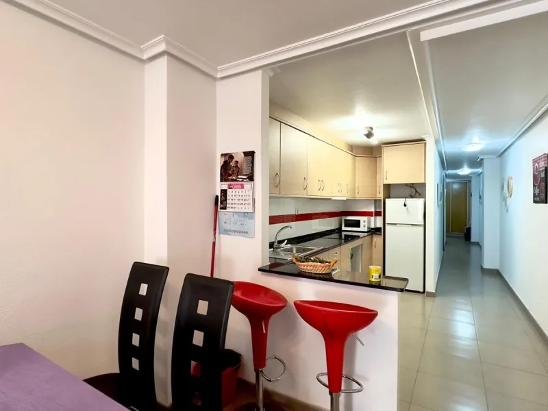 EXCLUSIVE 2-BEDROOM, 1-BATHROOM APARTMENT IN THE CENTER OF TORREVIEJA