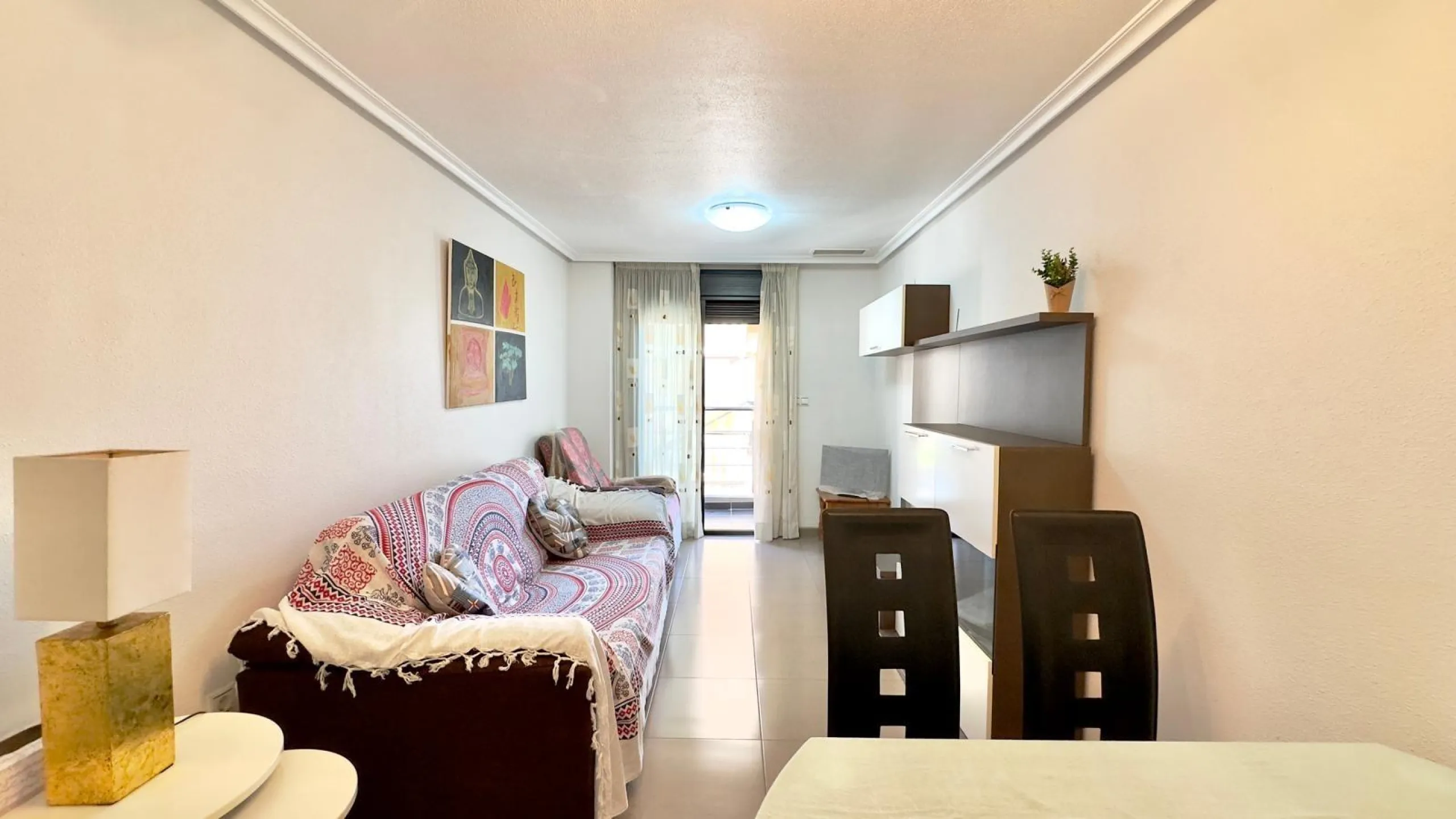 EXCLUSIVE 2-BEDROOM, 1-BATHROOM APARTMENT IN THE CENTER OF TORREVIEJA