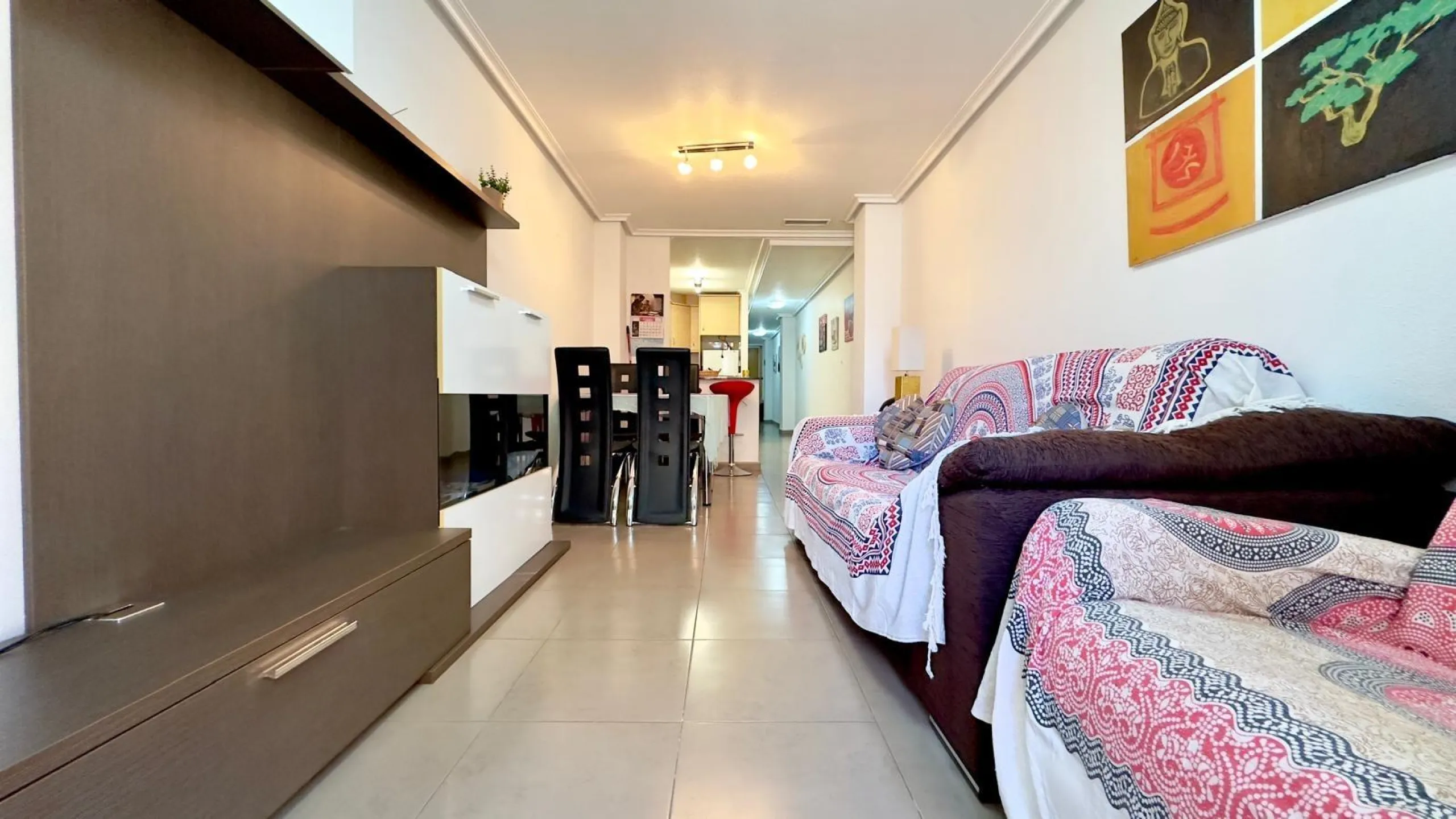EXCLUSIVE 2-BEDROOM, 1-BATHROOM APARTMENT IN THE CENTER OF TORREVIEJA