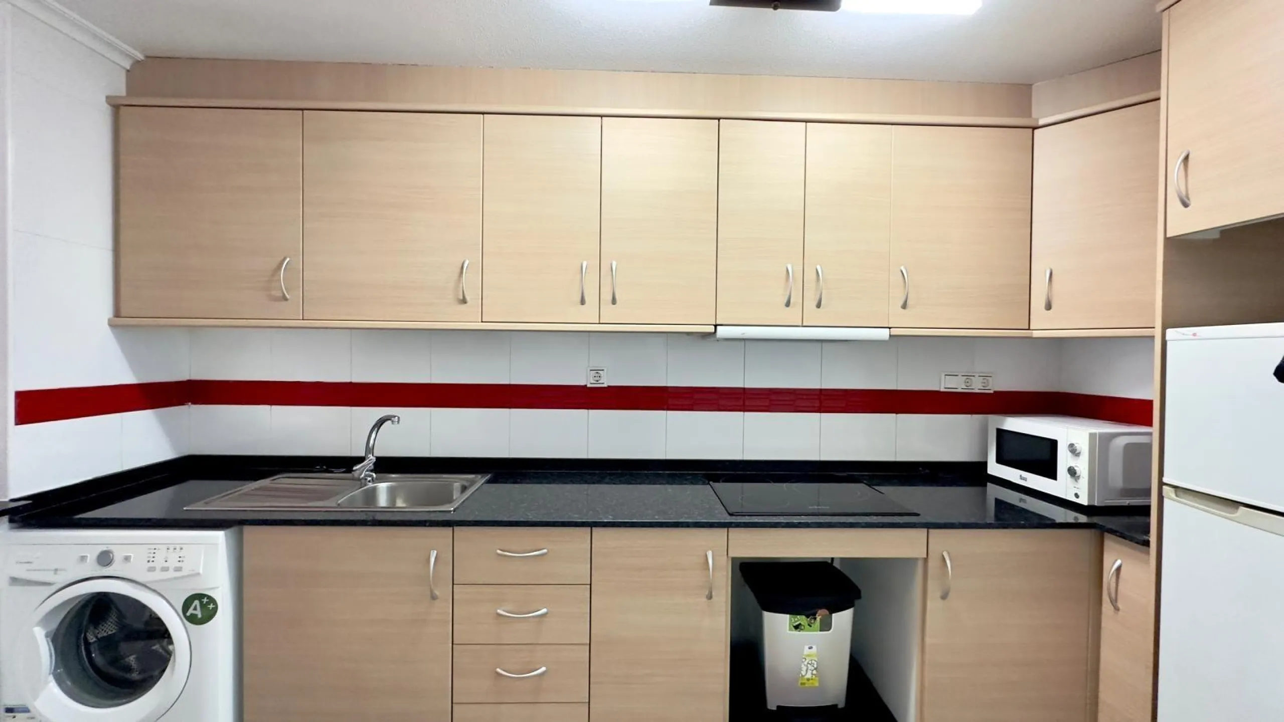 EXCLUSIVE 2-BEDROOM, 1-BATHROOM APARTMENT IN THE CENTER OF TORREVIEJA