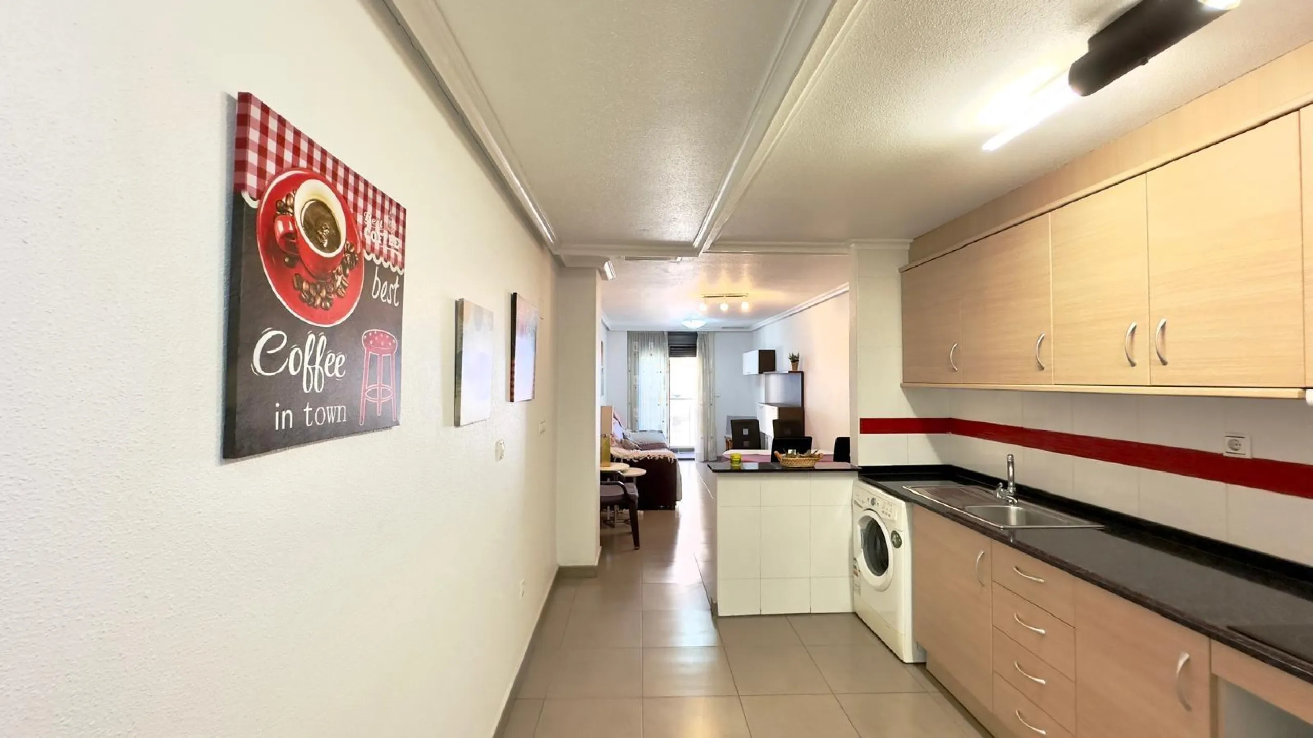 EXCLUSIVE 2-BEDROOM, 1-BATHROOM APARTMENT IN THE CENTER OF TORREVIEJA