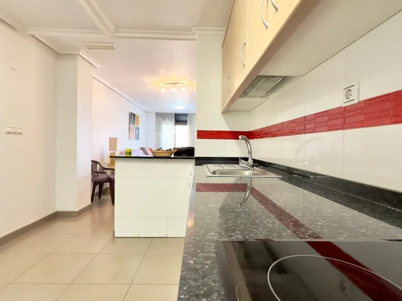 EXCLUSIVE 2-BEDROOM, 1-BATHROOM APARTMENT IN THE CENTER OF TORREVIEJA
