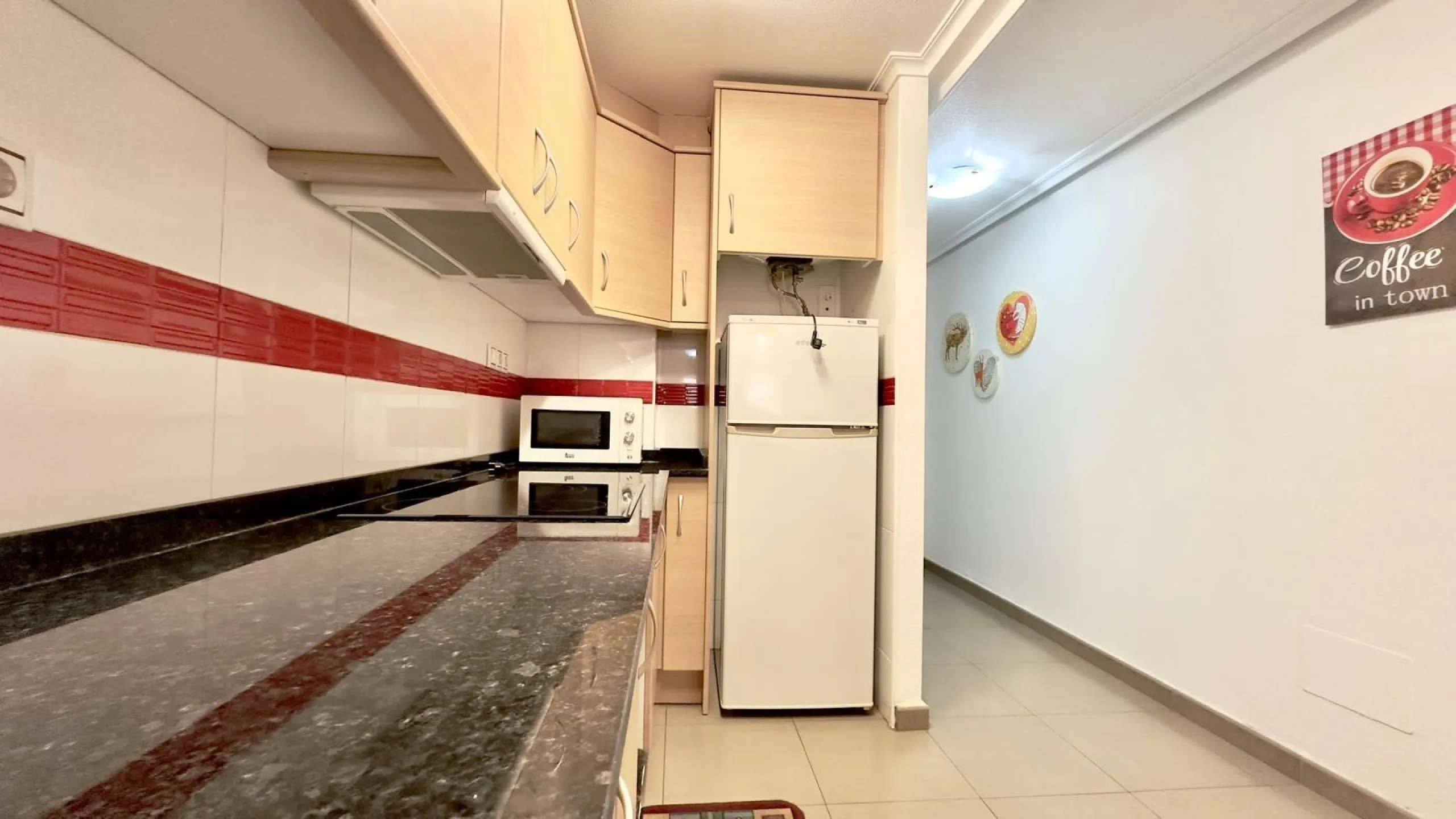 EXCLUSIVE 2-BEDROOM, 1-BATHROOM APARTMENT IN THE CENTER OF TORREVIEJA