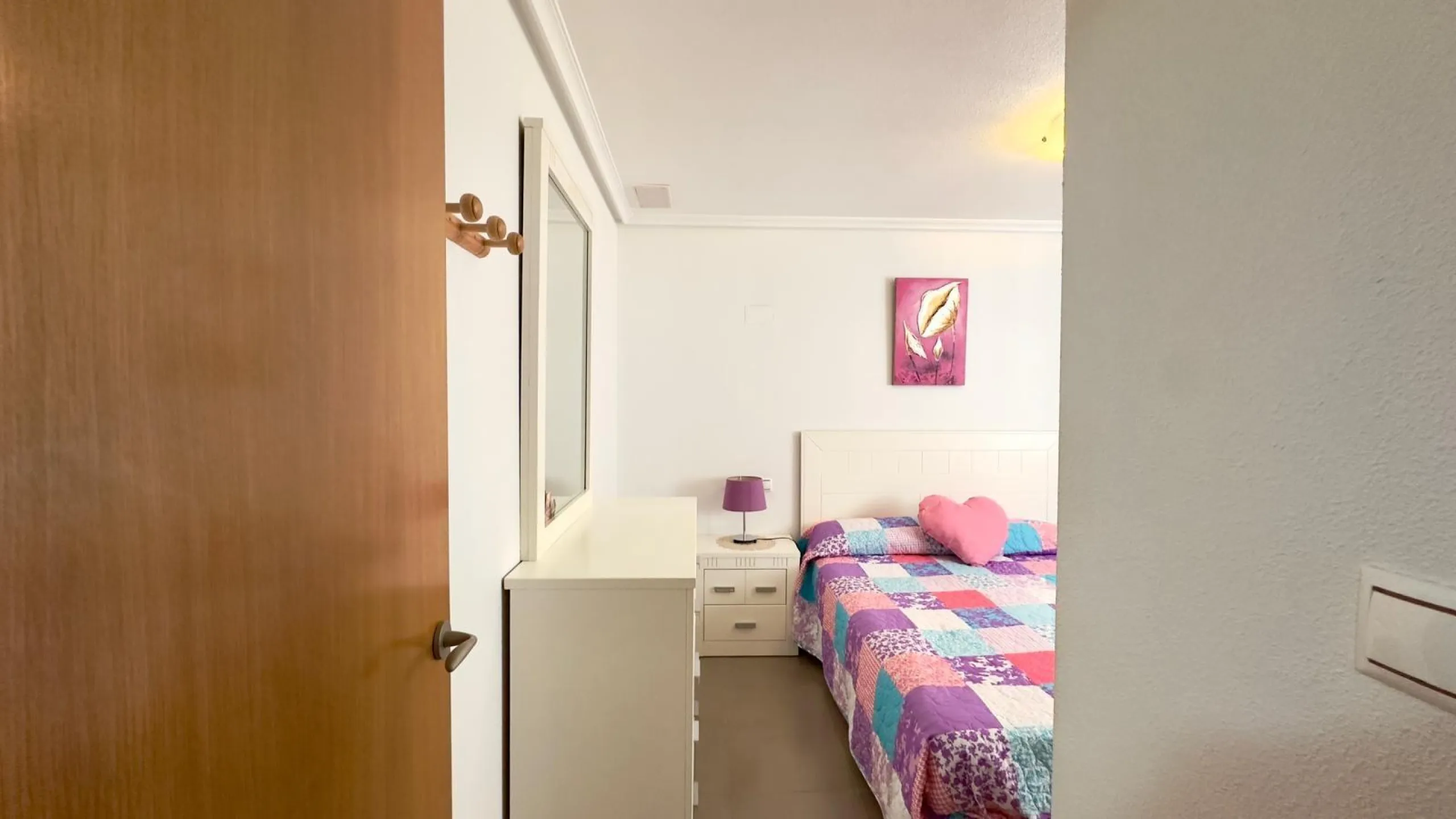 EXCLUSIVE 2-BEDROOM, 1-BATHROOM APARTMENT IN THE CENTER OF TORREVIEJA