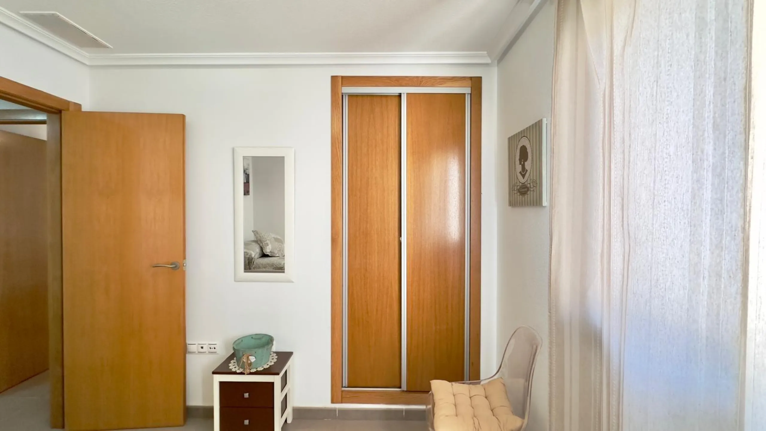 EXCLUSIVE 2-BEDROOM, 1-BATHROOM APARTMENT IN THE CENTER OF TORREVIEJA