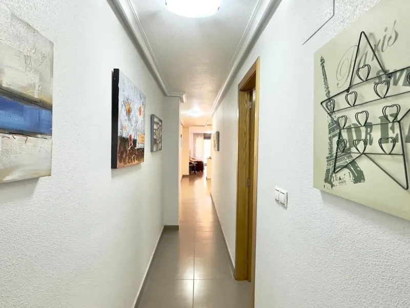 EXCLUSIVE 2-BEDROOM, 1-BATHROOM APARTMENT IN THE CENTER OF TORREVIEJA