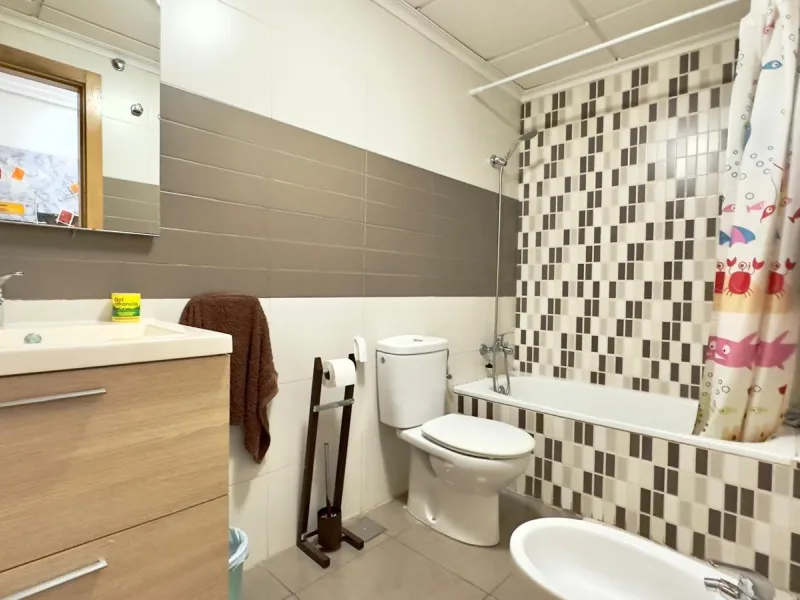 EXCLUSIVE 2-BEDROOM, 1-BATHROOM APARTMENT IN THE CENTER OF TORREVIEJA