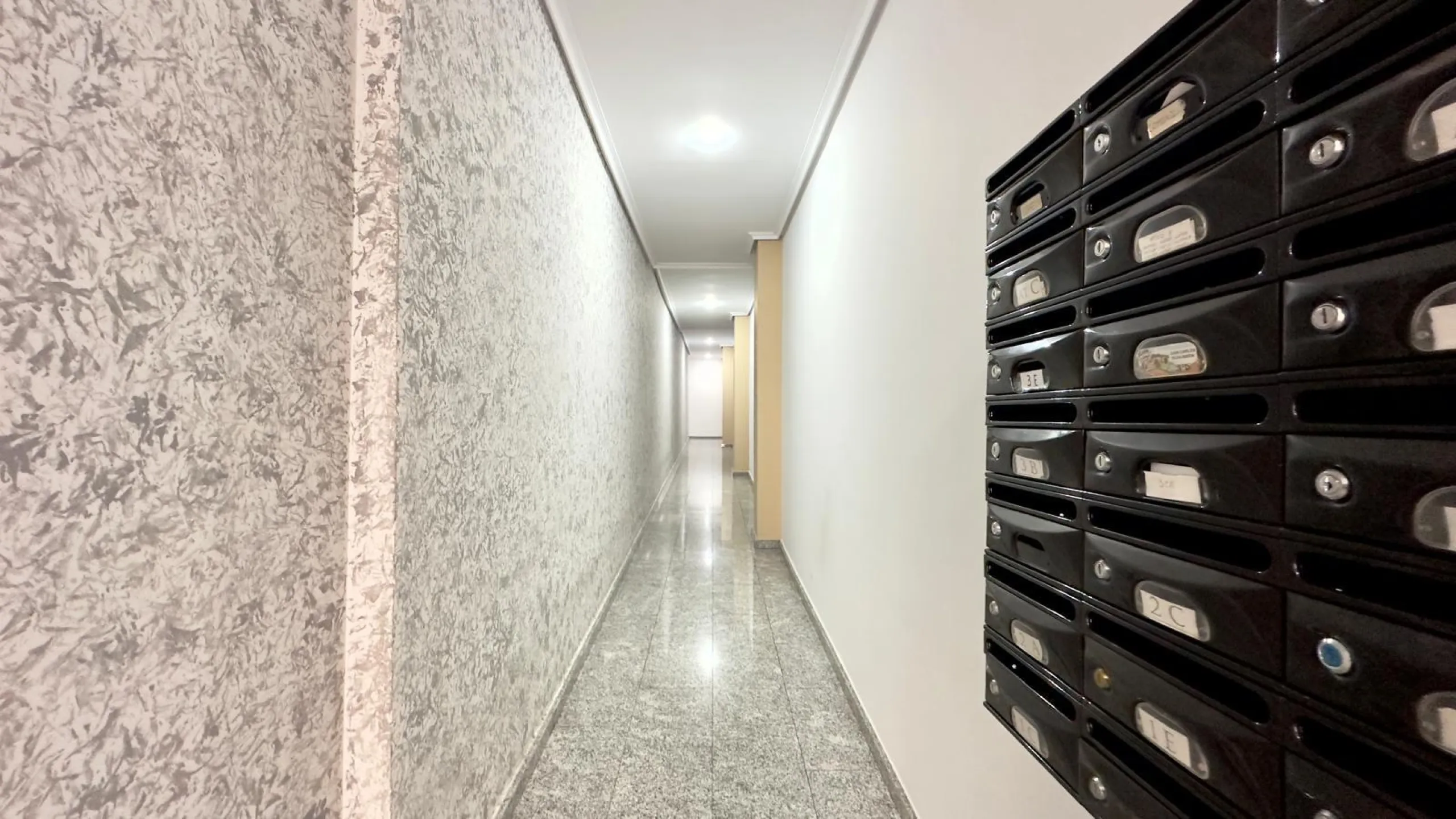 EXCLUSIVE 2-BEDROOM, 1-BATHROOM APARTMENT IN THE CENTER OF TORREVIEJA