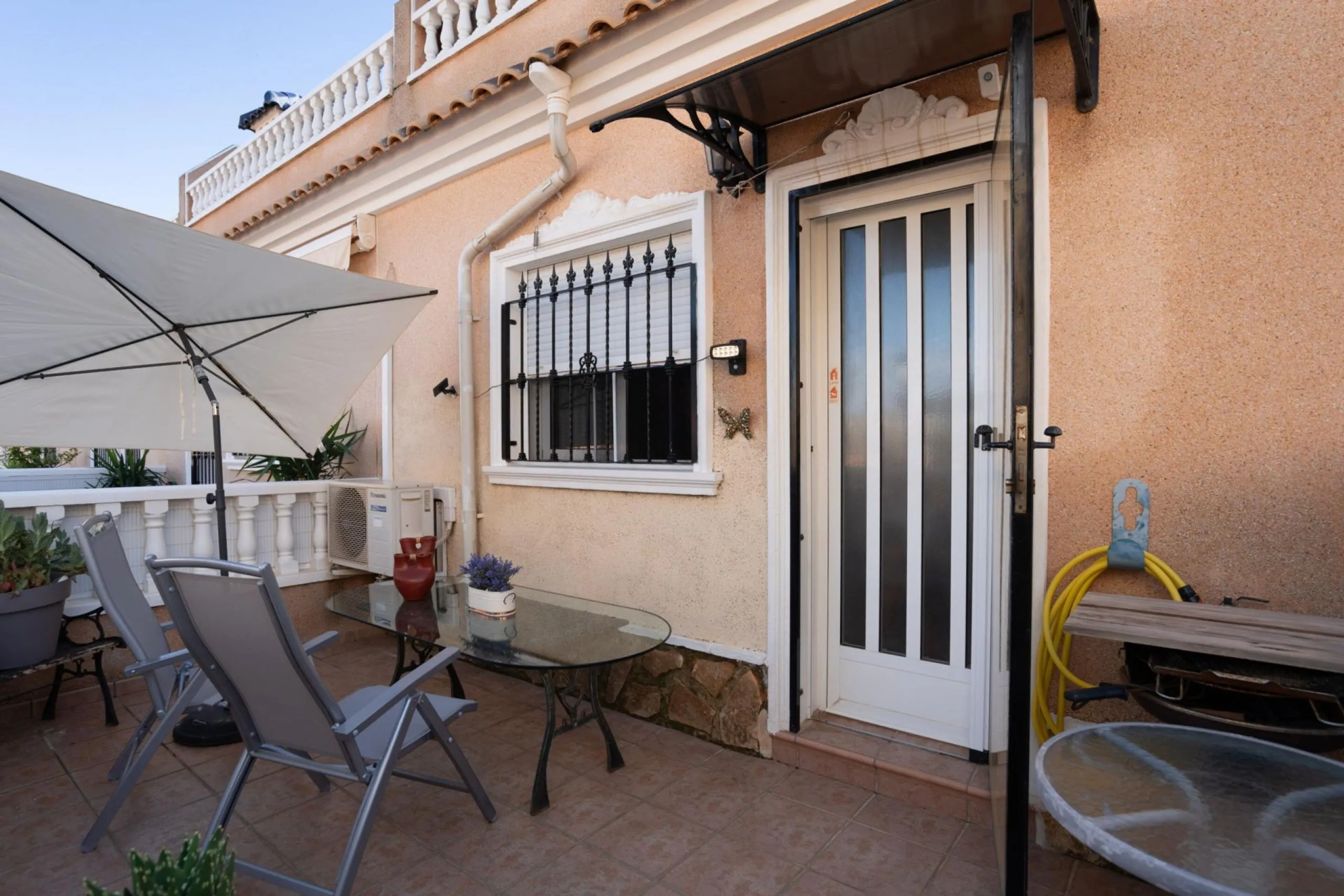 SEMI-DETACHED HOUSE IN VILLAMARTIN WITH 2 BEDROOMS, 2 BATHROOMS, SWIMMING POOL, JACUZZI AND SAUNA
