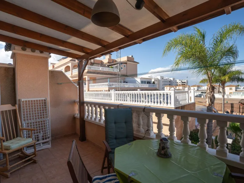 SEMI-DETACHED HOUSE IN VILLAMARTIN WITH 2 BEDROOMS, 2 BATHROOMS, SWIMMING POOL, JACUZZI AND SAUNA