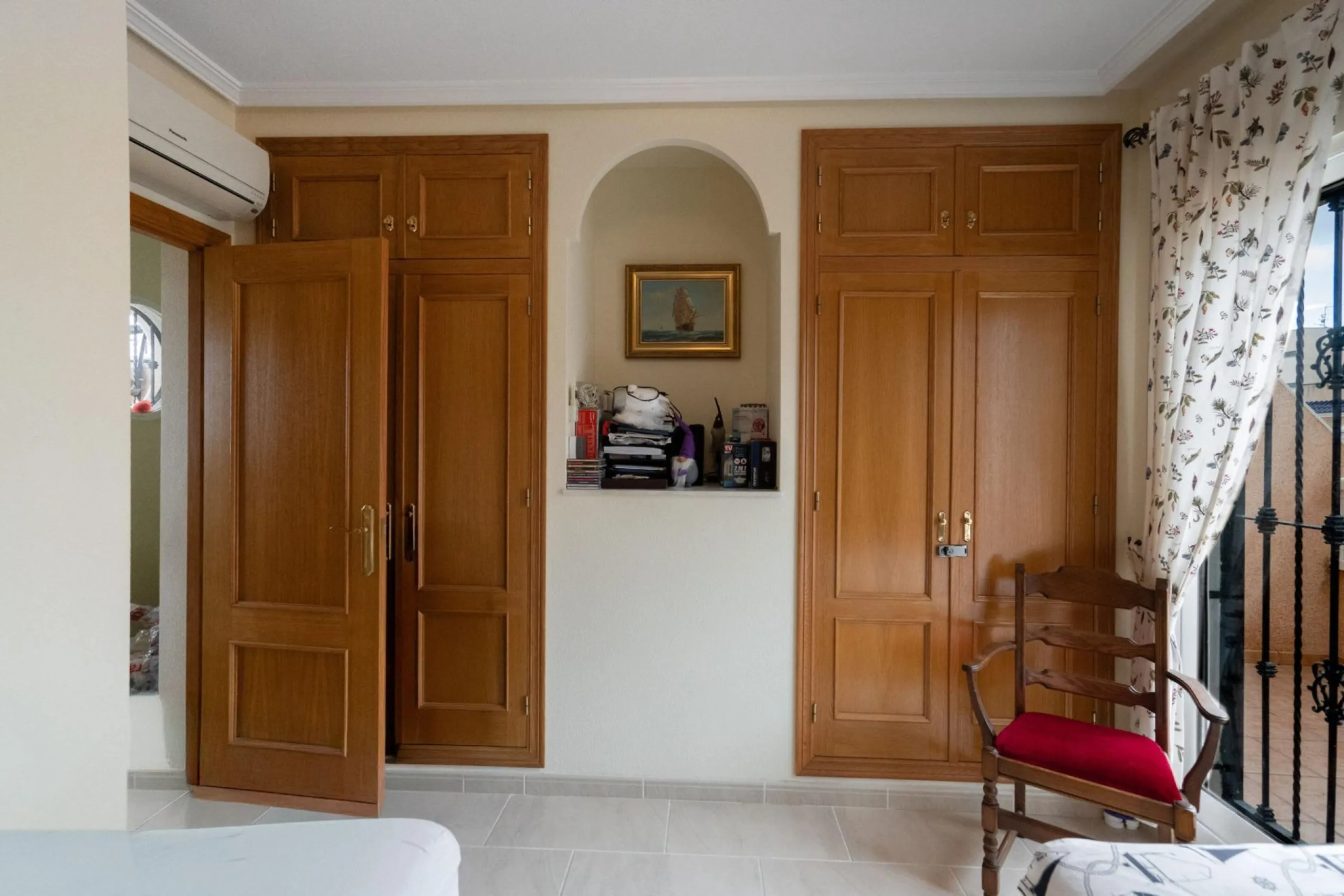SEMI-DETACHED HOUSE IN VILLAMARTIN WITH 2 BEDROOMS, 2 BATHROOMS, SWIMMING POOL, JACUZZI AND SAUNA