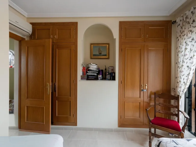 SEMI-DETACHED HOUSE IN VILLAMARTIN WITH 2 BEDROOMS, 2 BATHROOMS, SWIMMING POOL, JACUZZI AND SAUNA