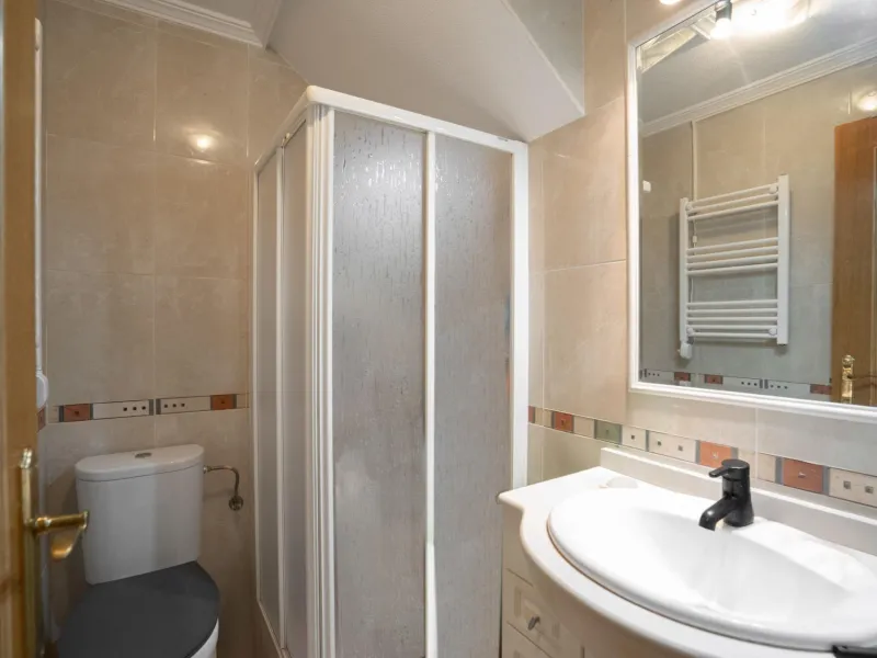 SEMI-DETACHED HOUSE IN VILLAMARTIN WITH 2 BEDROOMS, 2 BATHROOMS, SWIMMING POOL, JACUZZI AND SAUNA