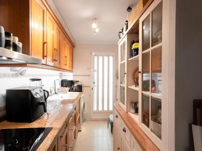 SEMI-DETACHED HOUSE IN VILLAMARTIN WITH 2 BEDROOMS, 2 BATHROOMS, SWIMMING POOL, JACUZZI AND SAUNA