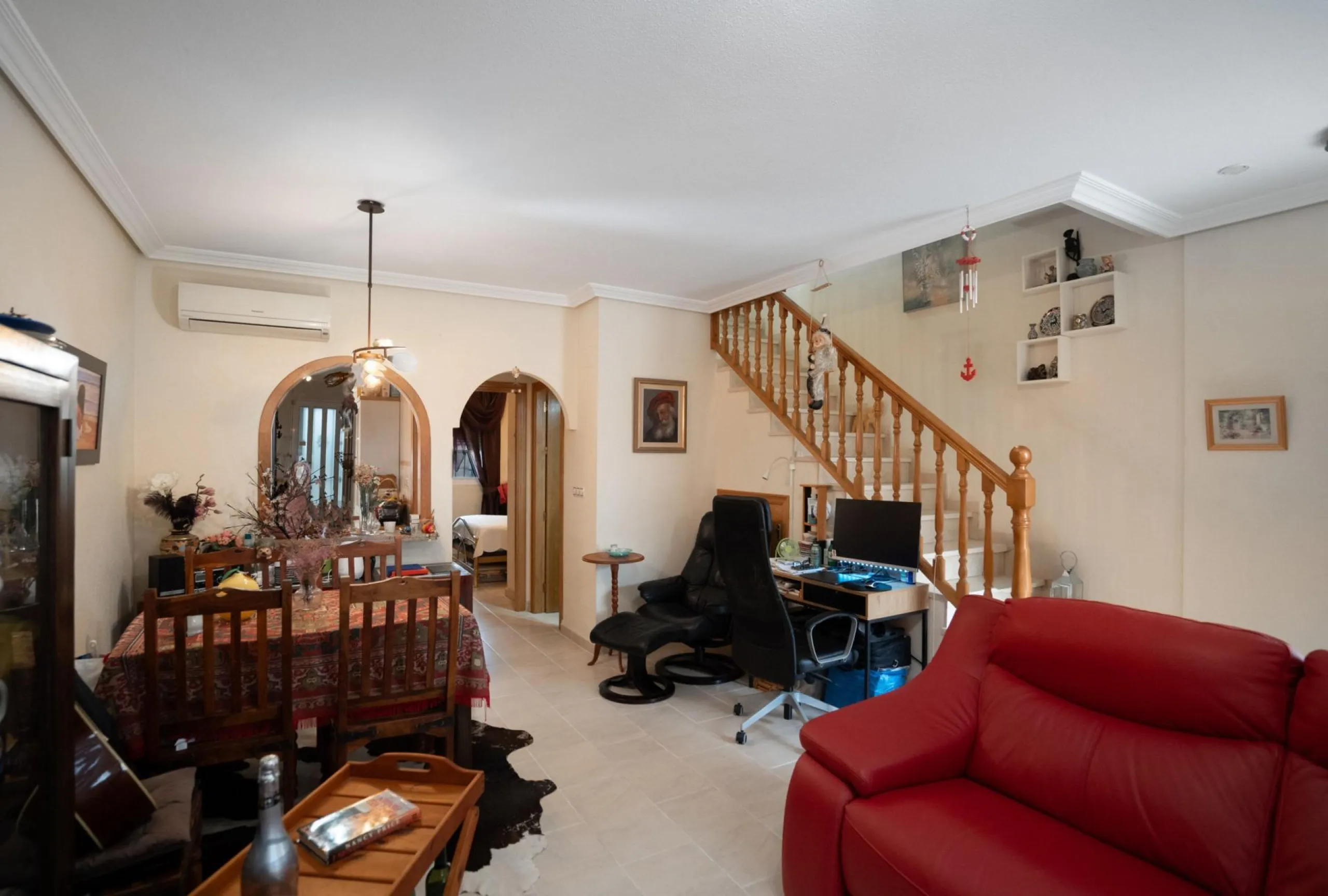 SEMI-DETACHED HOUSE IN VILLAMARTIN WITH 2 BEDROOMS, 2 BATHROOMS, SWIMMING POOL, JACUZZI AND SAUNA