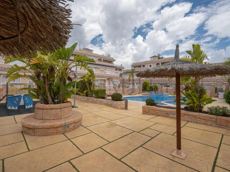 SEMI-DETACHED HOUSE IN VILLAMARTIN WITH 2 BEDROOMS, 2 BATHROOMS, SWIMMING POOL, JACUZZI AND SAUNA