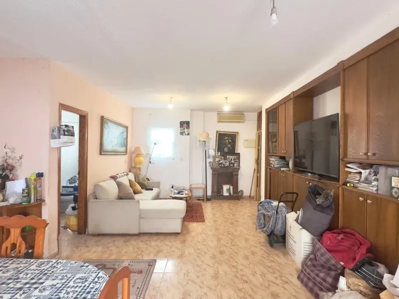 OBERGESCHOSS MIT GROßER ECKTERRASSE 2 ZIMMER 1 BADEZIMMER