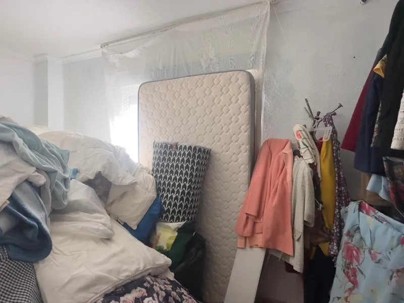 OBERGESCHOSS MIT GROßER ECKTERRASSE 2 ZIMMER 1 BADEZIMMER