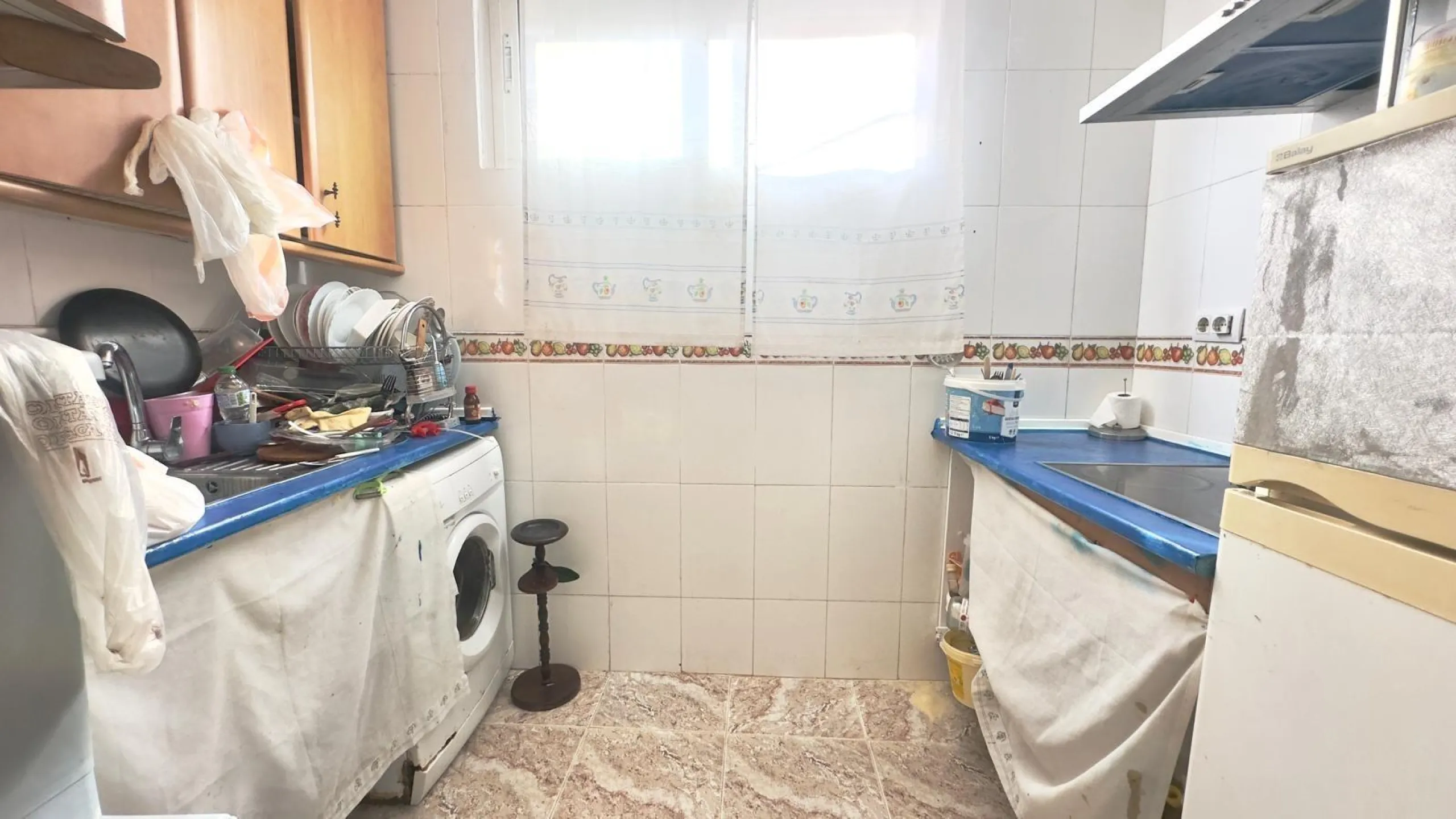 OBERGESCHOSS MIT GROßER ECKTERRASSE 2 ZIMMER 1 BADEZIMMER