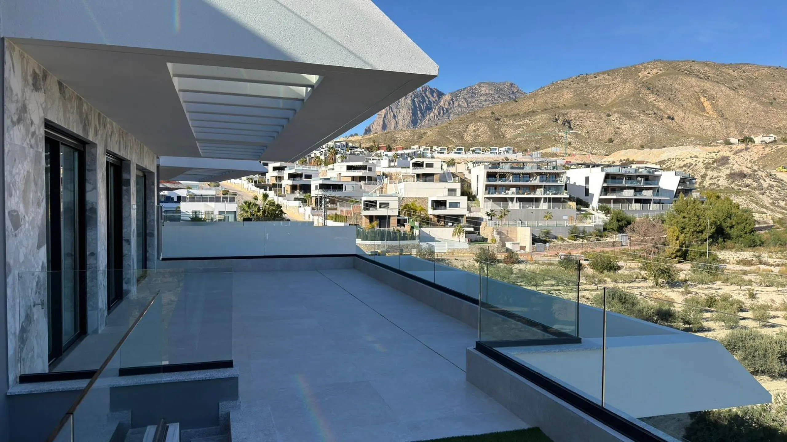 🌅 Apartamento Deluxe de obra nueva con vistas al mar en Balcón de Finestrat