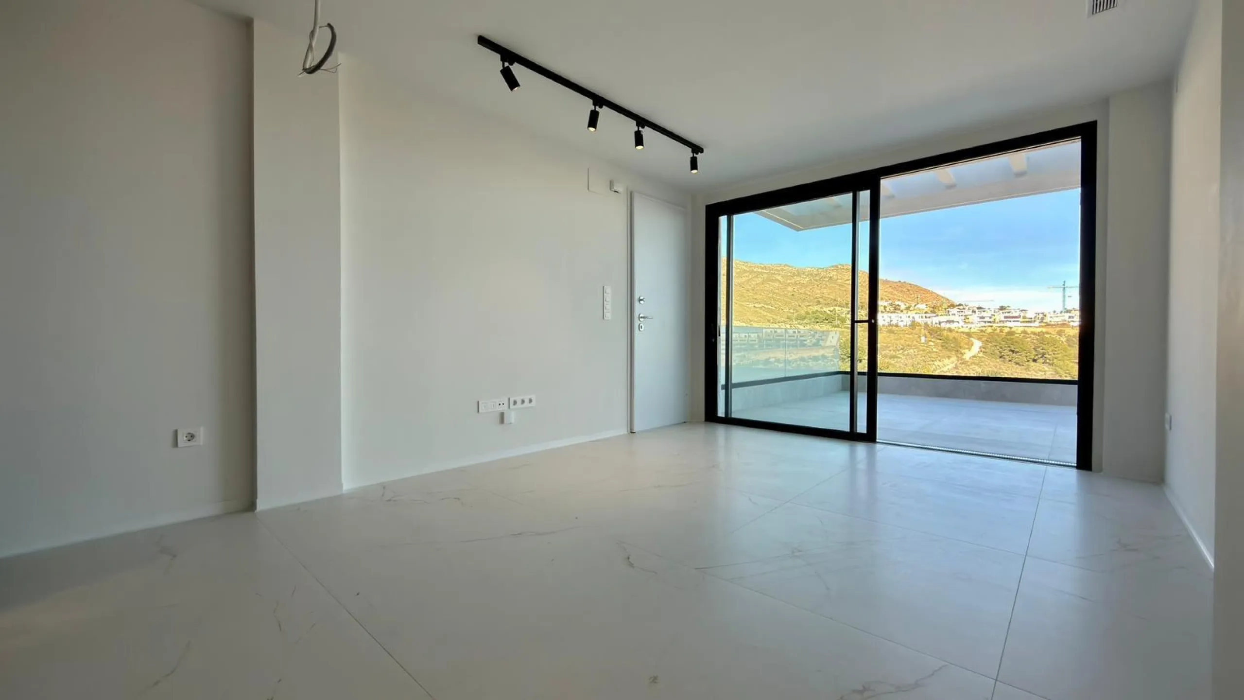 🌅 Apartamento Deluxe de obra nueva con vistas al mar en Balcón de Finestrat