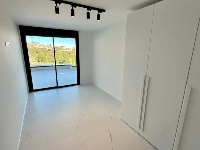 🌅 Apartamento Deluxe de obra nueva con vistas al mar en Balcón de Finestrat