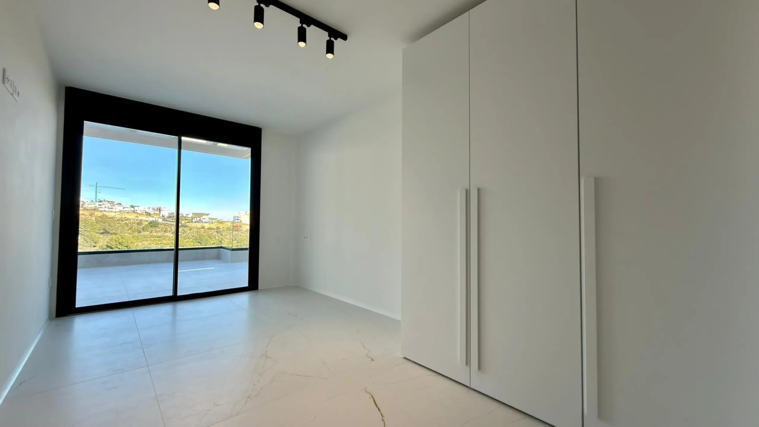 🌅 Apartamento Deluxe de obra nueva con vistas al mar en Balcón de Finestrat