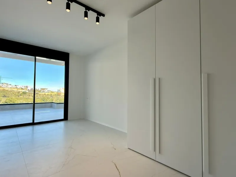 🌅 Apartamento Deluxe de obra nueva con vistas al mar en Balcón de Finestrat