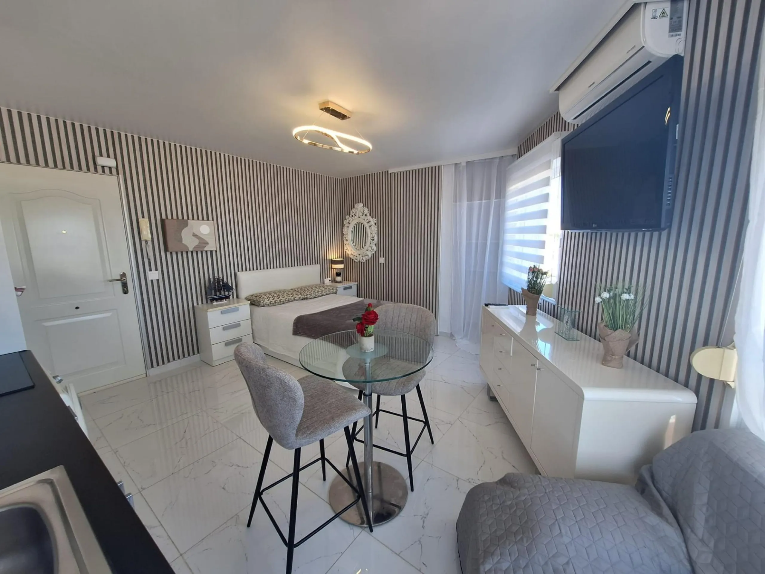 Modern studio in Torrevieja, ideal for enjoying the sea