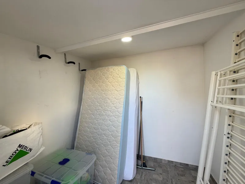 REFORMADO ADOSADO EN ORIHUELA COSTA "LAS FILIPINAS" CON GARAJE+TRASTERO. 2 DORM. 2 BAÑOS. CON PISCINA COMUNITARIA.