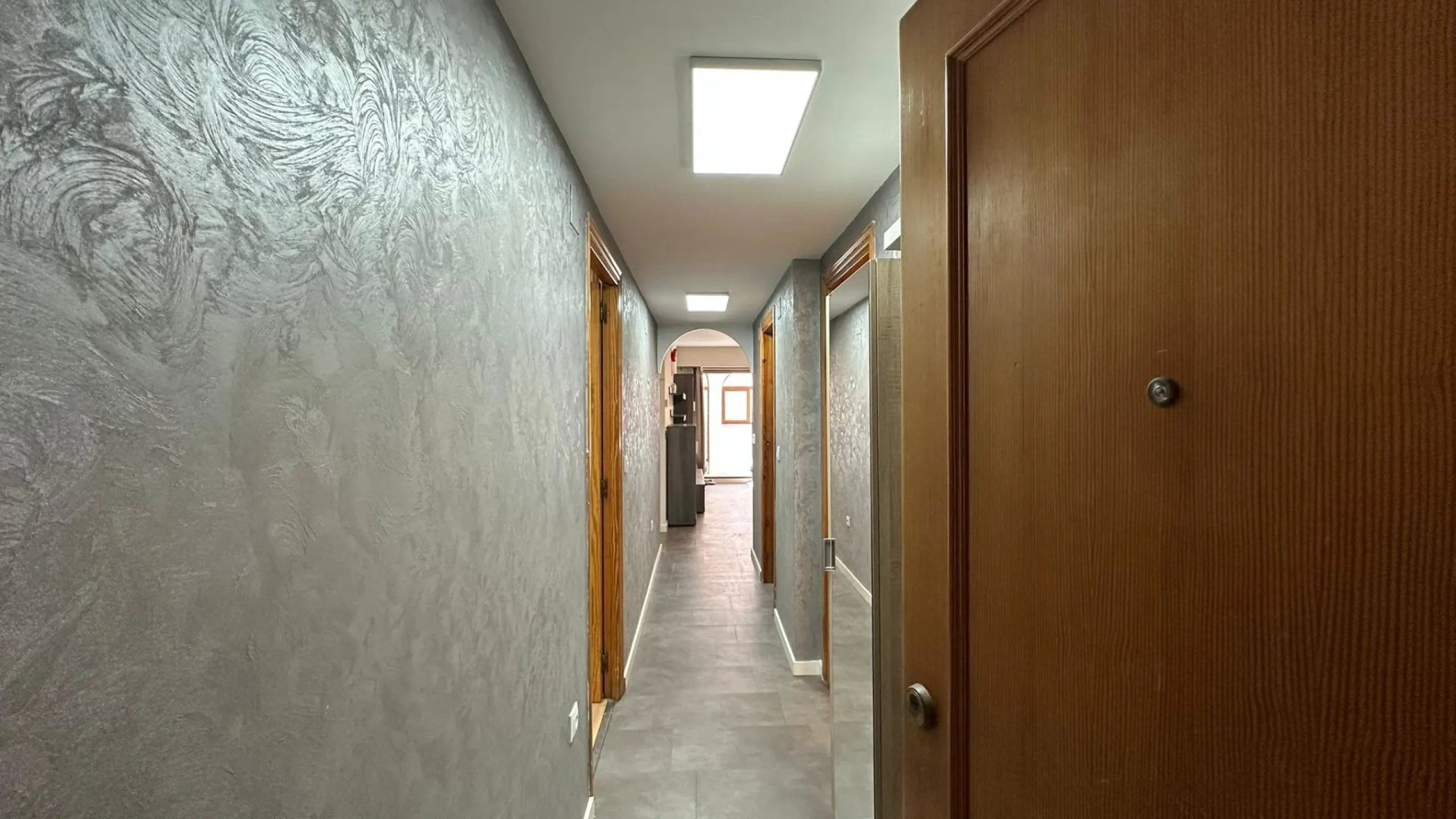 MAGNIFICENT APARTMENT IN JARDIN BOTANICO URBANIZATION. COMMUNAL POOL. PARKING INCLUDED. 3 BEDROOMS. 1 BATHROOM. 104 M2