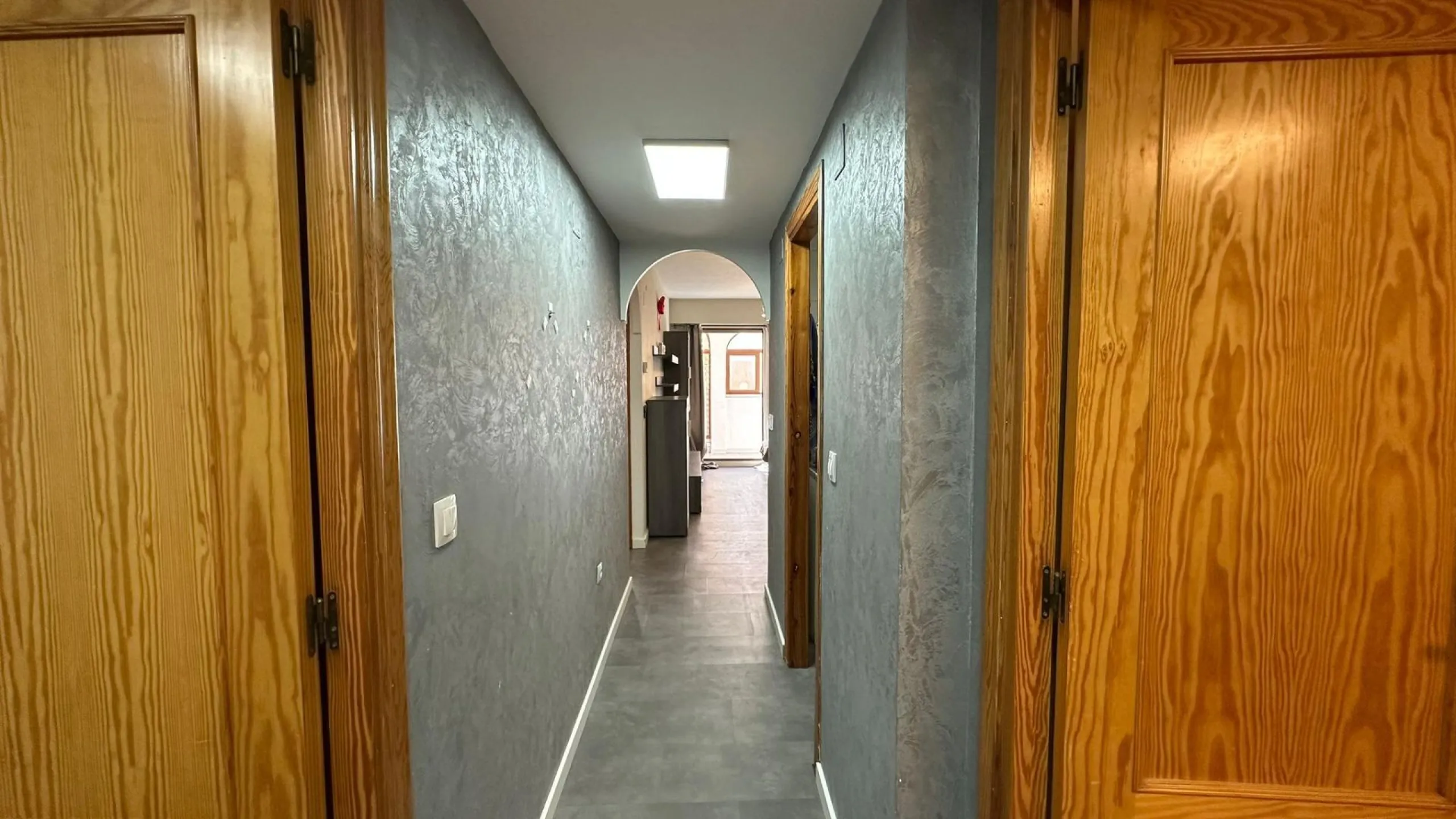 MAGNIFICENT APARTMENT IN JARDIN BOTANICO URBANIZATION. COMMUNAL POOL. PARKING INCLUDED. 3 BEDROOMS. 1 BATHROOM. 104 M2