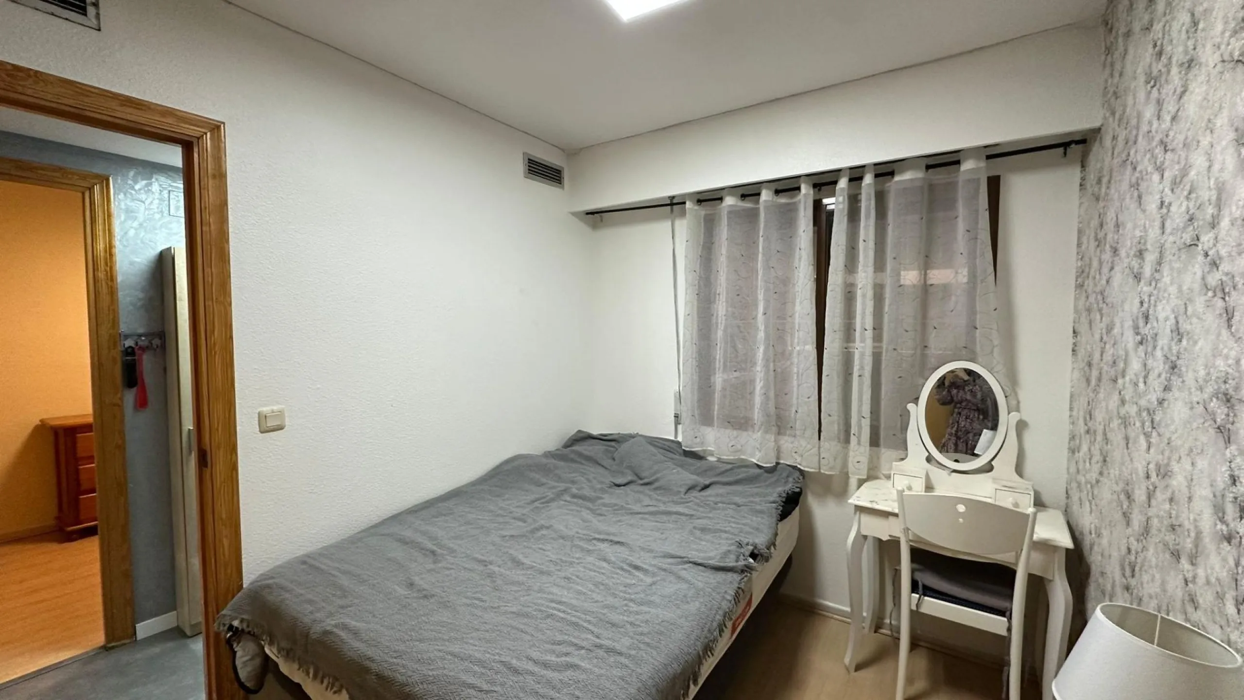 MAGNIFICENT APARTMENT IN JARDIN BOTANICO URBANIZATION. COMMUNAL POOL. PARKING INCLUDED. 3 BEDROOMS. 1 BATHROOM. 104 M2