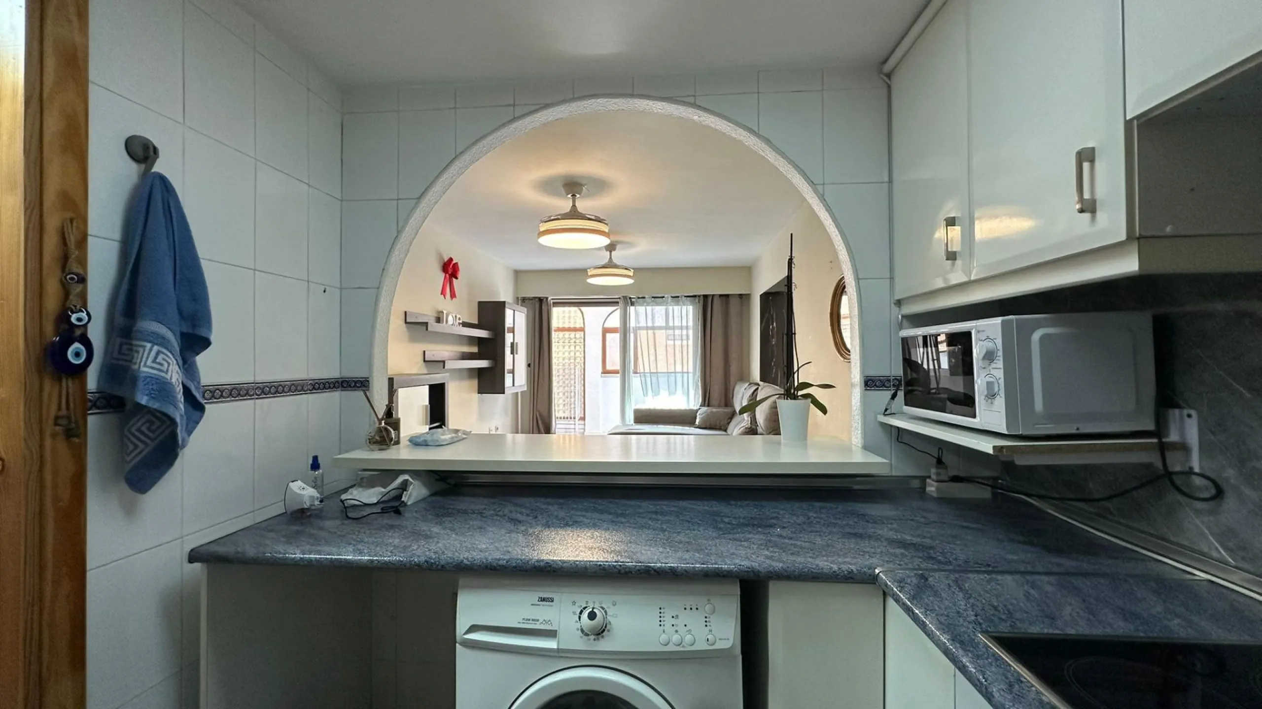 MAGNIFICENT APARTMENT IN JARDIN BOTANICO URBANIZATION. COMMUNAL POOL. PARKING INCLUDED. 3 BEDROOMS. 1 BATHROOM. 104 M2
