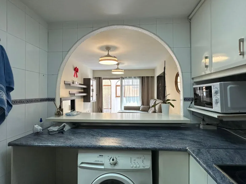 MAGNIFICENT APARTMENT IN JARDIN BOTANICO URBANIZATION. COMMUNAL POOL. PARKING INCLUDED. 3 BEDROOMS. 1 BATHROOM. 104 M2
