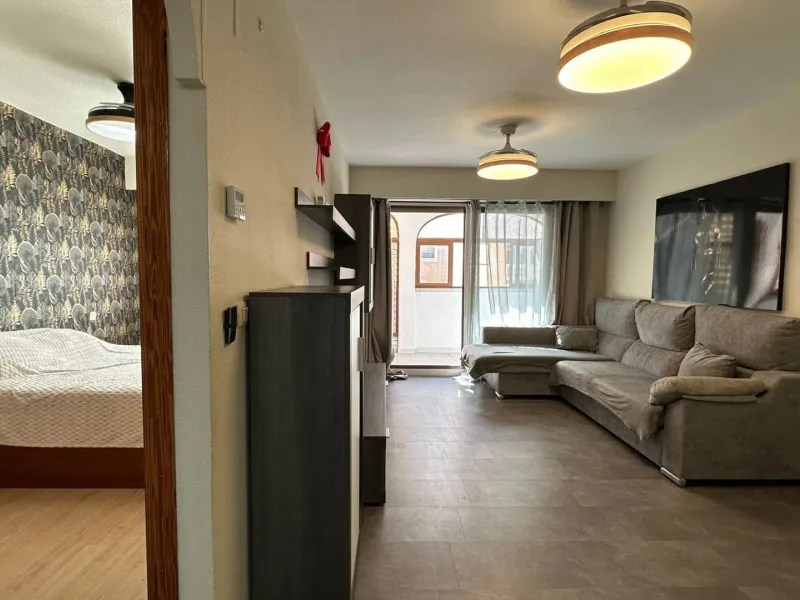 MAGNIFICENT APARTMENT IN JARDIN BOTANICO URBANIZATION. COMMUNAL POOL. PARKING INCLUDED. 3 BEDROOMS. 1 BATHROOM. 104 M2