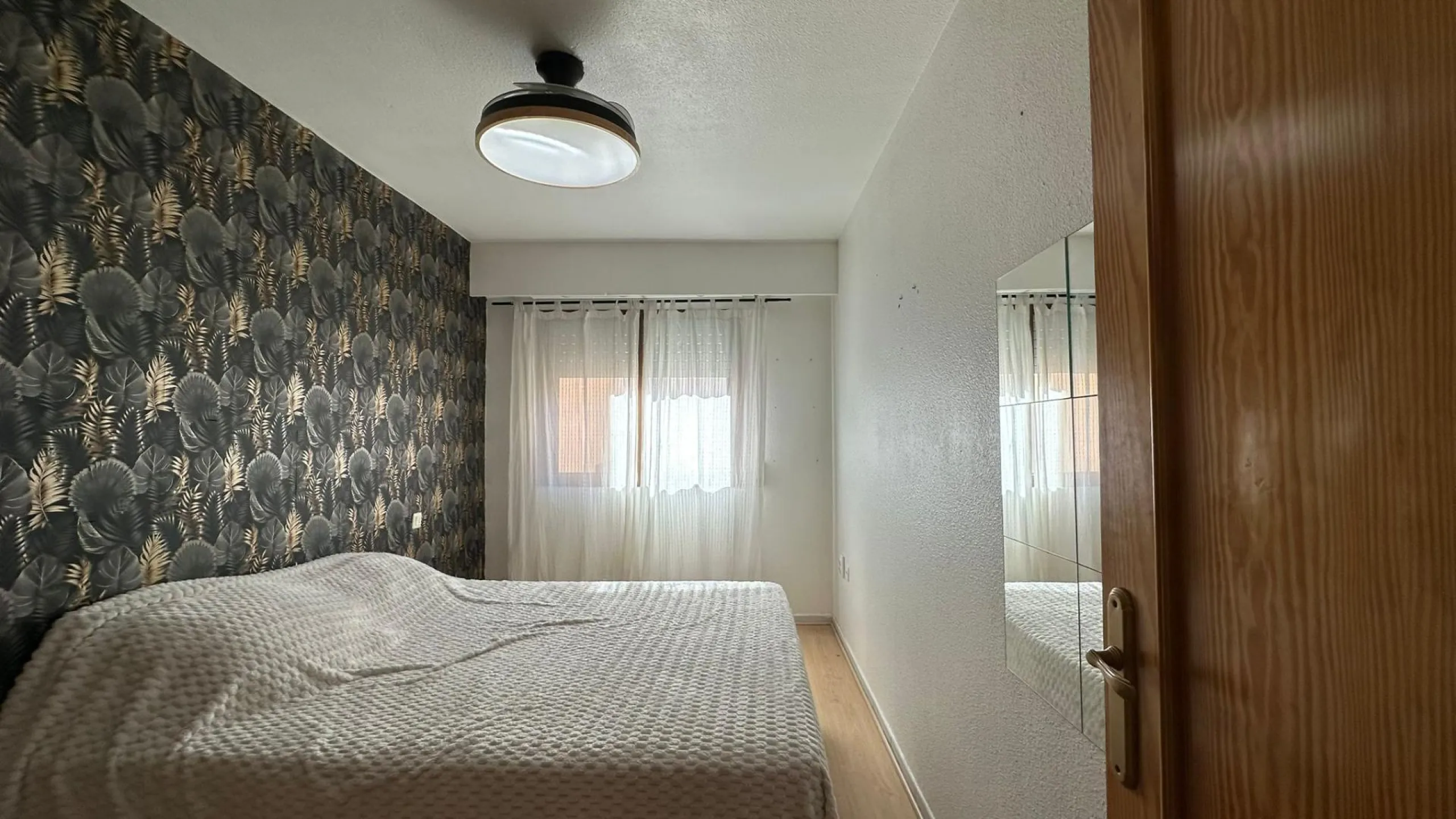 MAGNIFICENT APARTMENT IN JARDIN BOTANICO URBANIZATION. COMMUNAL POOL. PARKING INCLUDED. 3 BEDROOMS. 1 BATHROOM. 104 M2