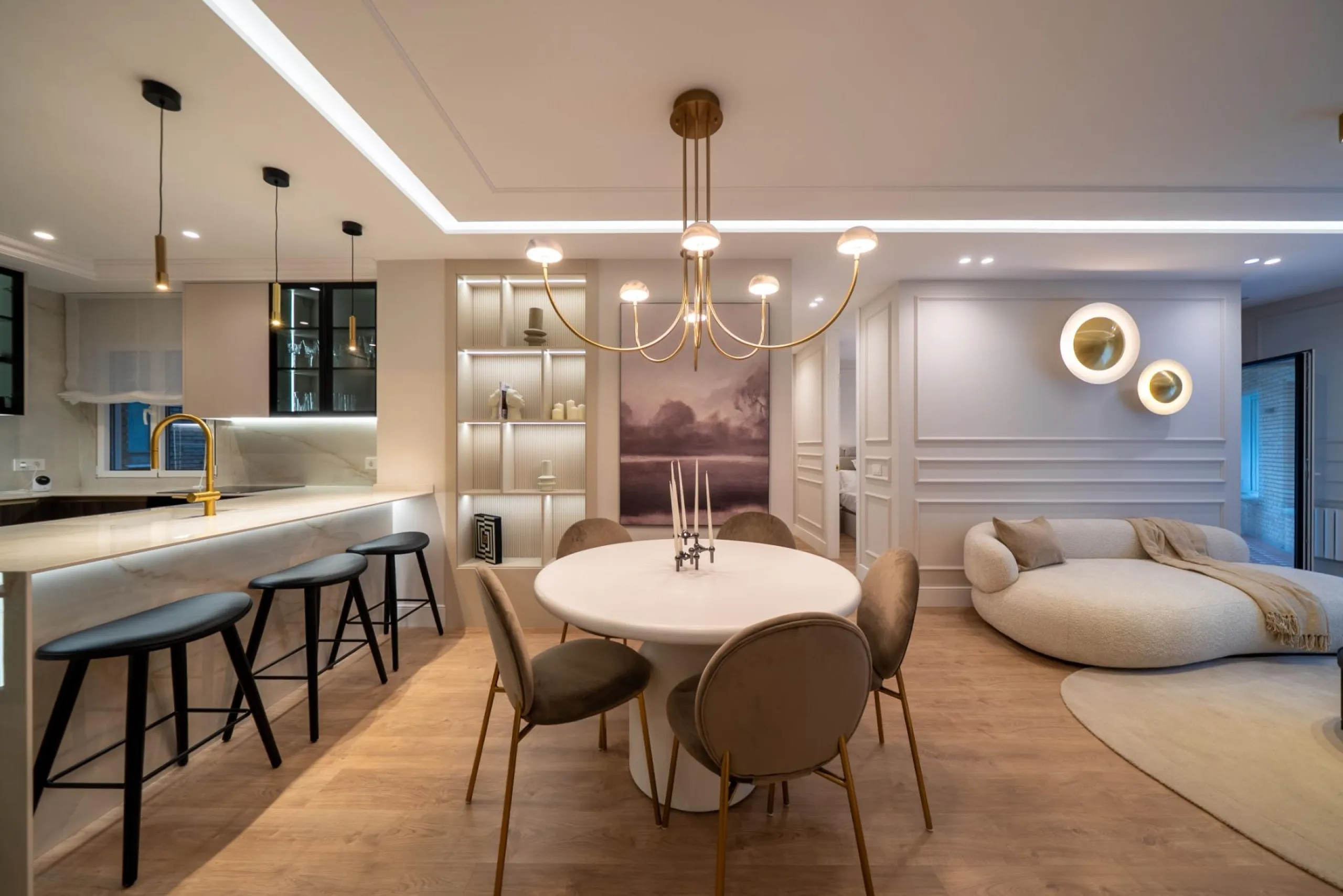 PISO REFORMADO CON TERRAZA Y GARAJE EN CASTELLANA – BARRIO DE SALAMANCA