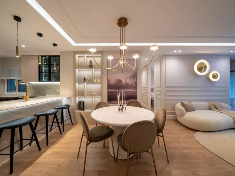 RENOVATED APARTMENT WITH TERRACE AND PARKING IN CASTELLANA – SALAMANCA DISTRICT