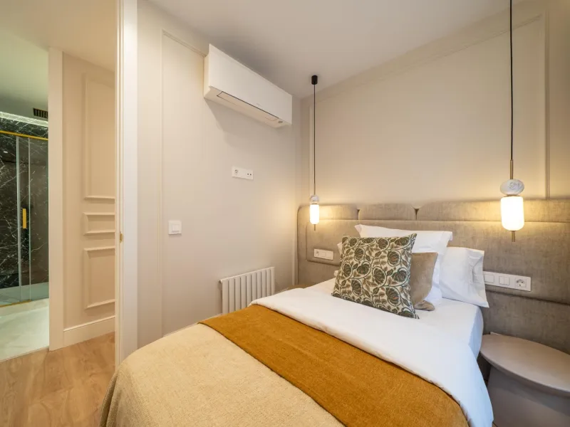 PISO REFORMADO CON TERRAZA Y GARAJE EN CASTELLANA – BARRIO DE SALAMANCA