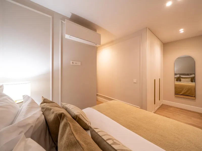 PISO REFORMADO CON TERRAZA Y GARAJE EN CASTELLANA – BARRIO DE SALAMANCA