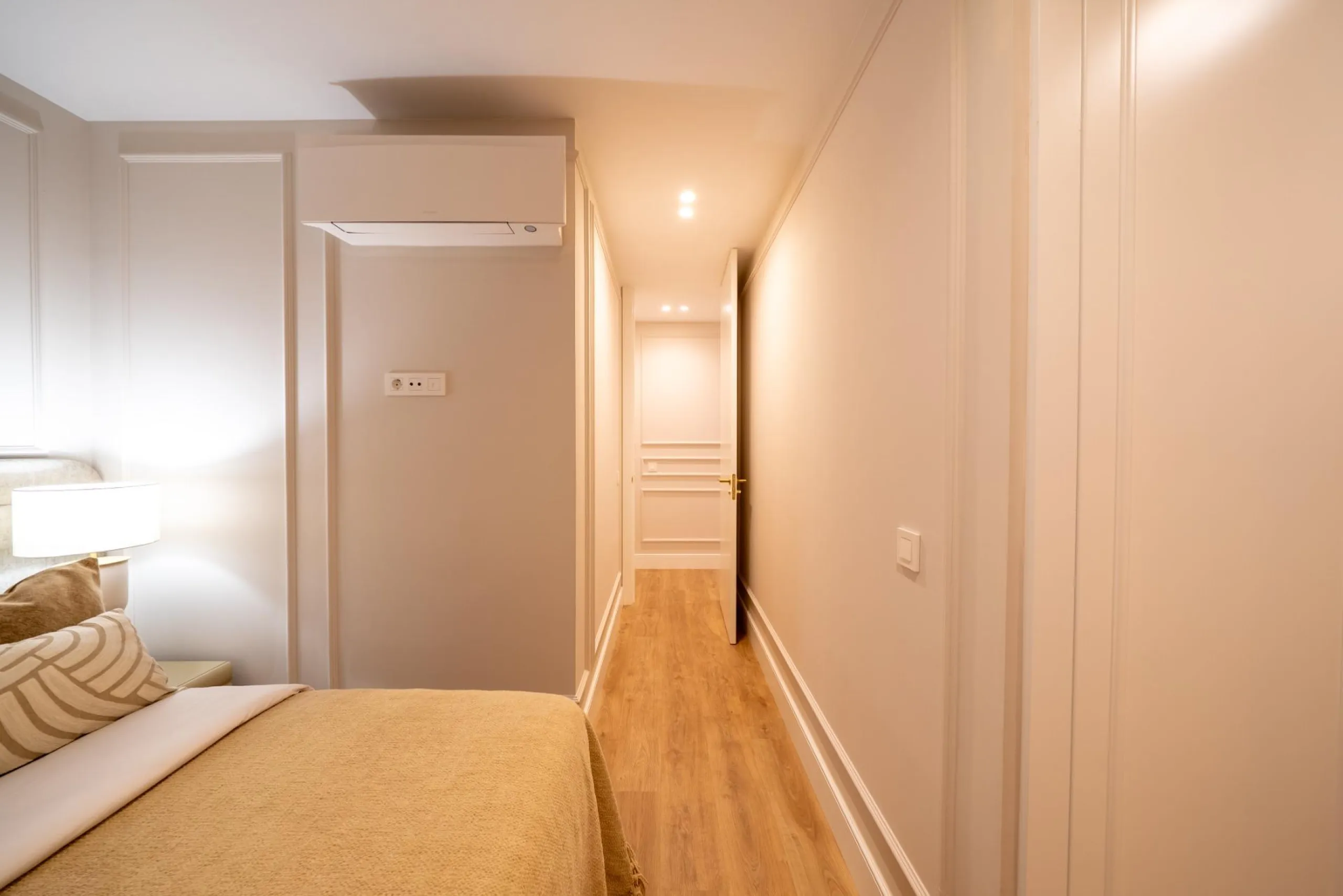 PISO REFORMADO CON TERRAZA Y GARAJE EN CASTELLANA – BARRIO DE SALAMANCA