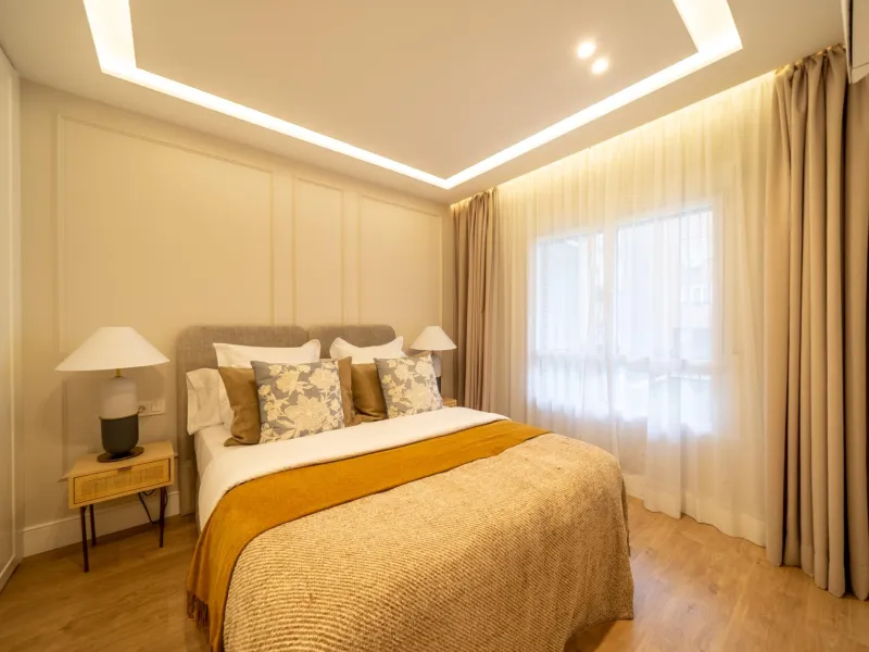 PISO REFORMADO CON TERRAZA Y GARAJE EN CASTELLANA – BARRIO DE SALAMANCA