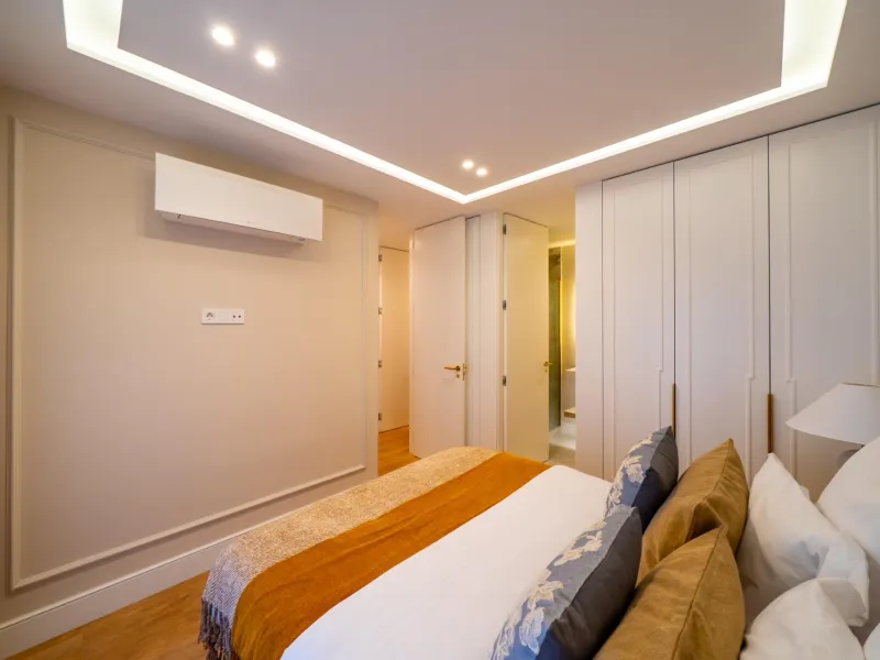 PISO REFORMADO CON TERRAZA Y GARAJE EN CASTELLANA – BARRIO DE SALAMANCA
