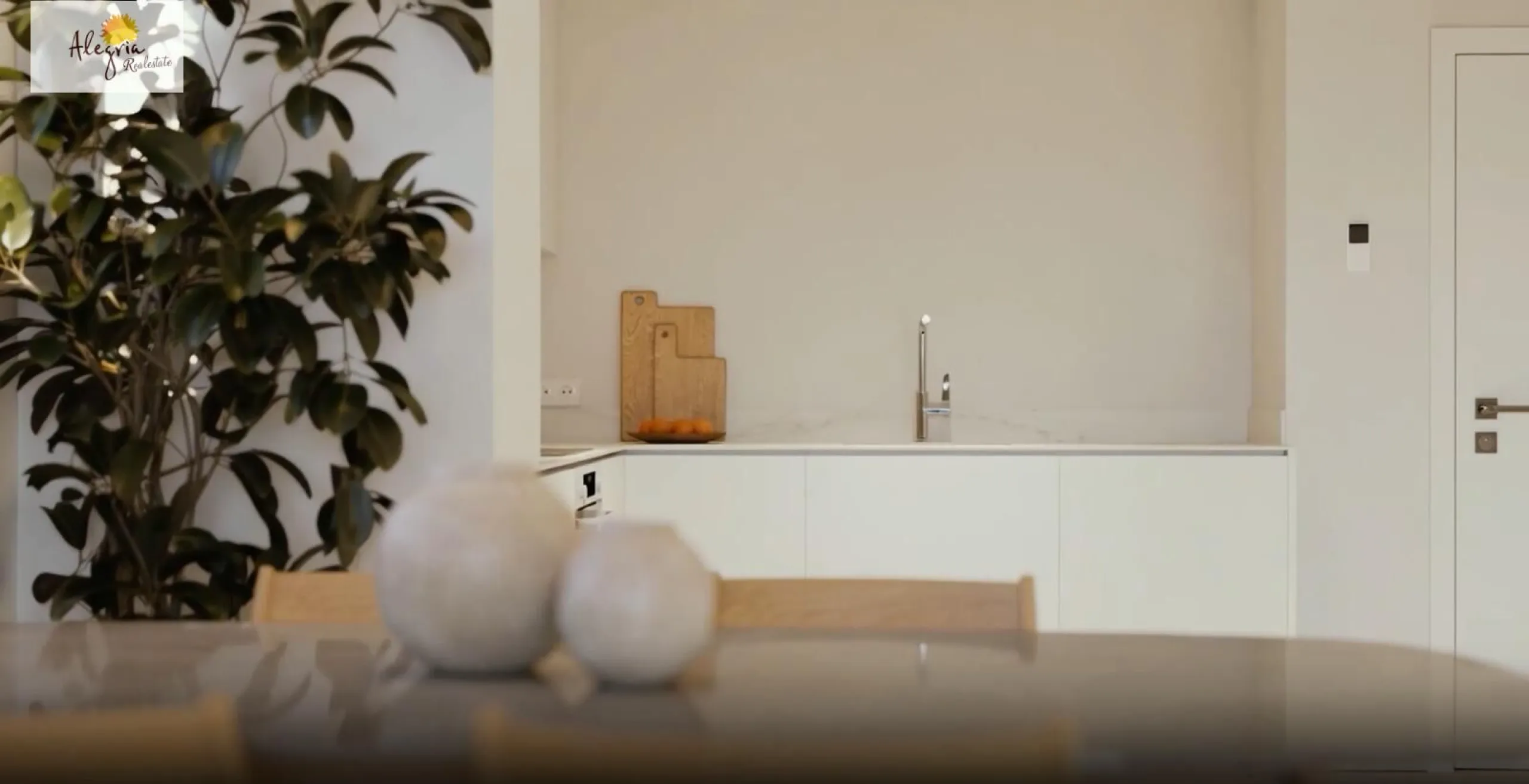 PERFECTO PISO DE OBRA NUEVA ZONA MALILLA / HOSPITAL LA FÉ