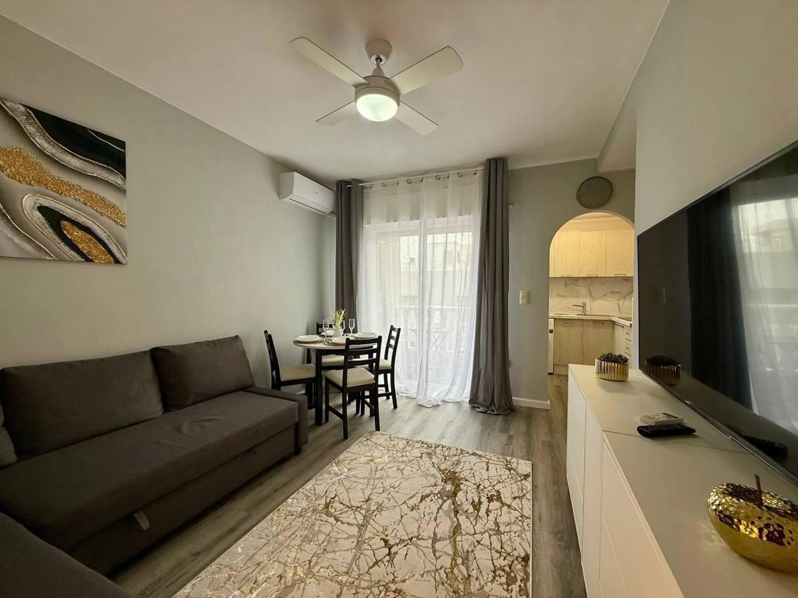Exclusive Apartment with 1 Bedroom and 1 Bathroom, 250 m. from the Beach