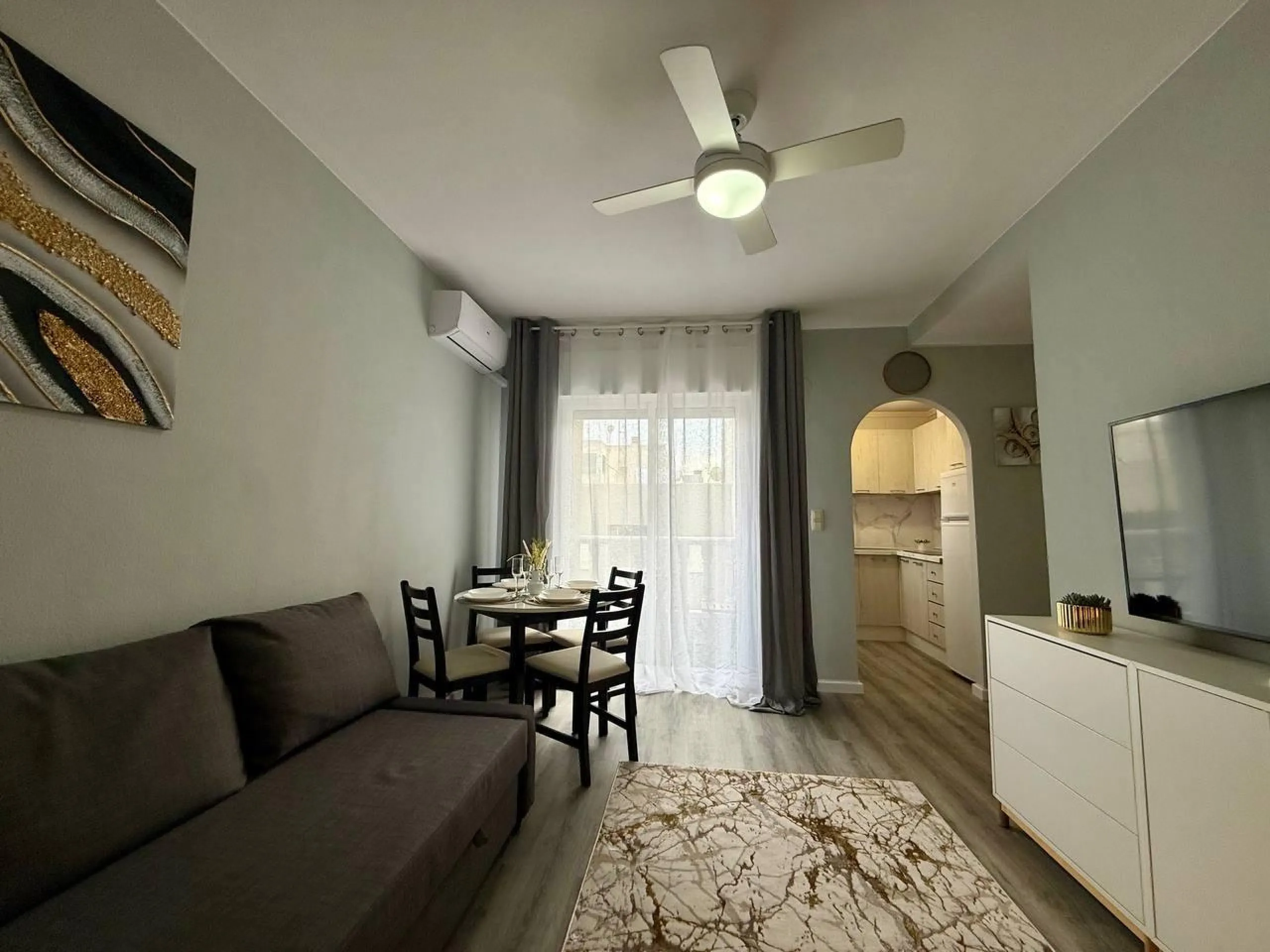 Exclusive Apartment with 1 Bedroom and 1 Bathroom, 250 m. from the Beach