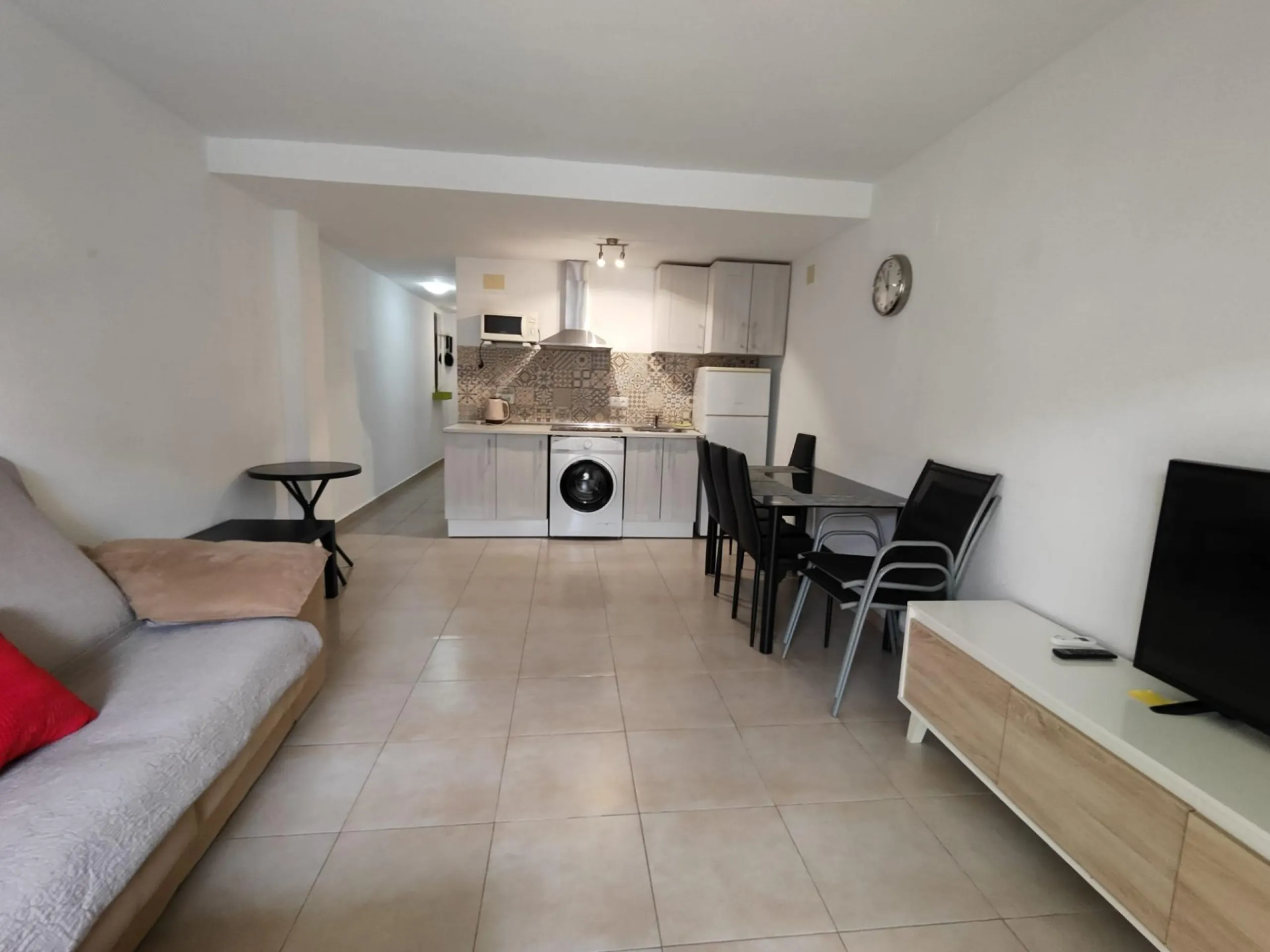 TORREVIEJA AVDA HABANERAS 1 HABS GRAN ESTADO VISTAS MAR 147.000
