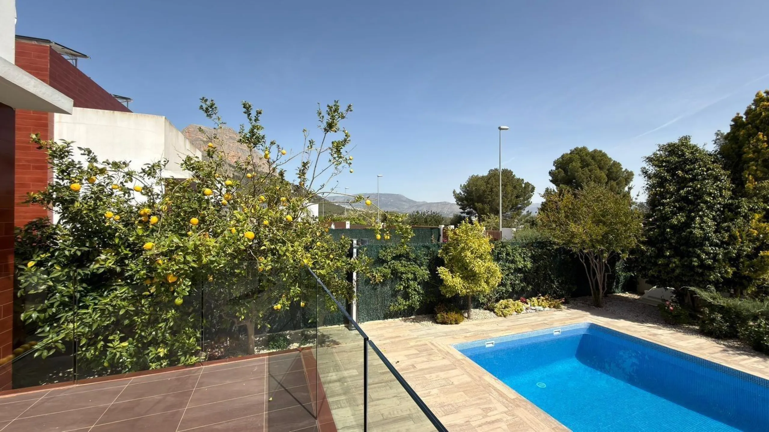 🌿 Live Between Sea and Mountains: Private Villa in a Natural Setting at the Foot of Mount Ponoig, Polop ⛰️🌊